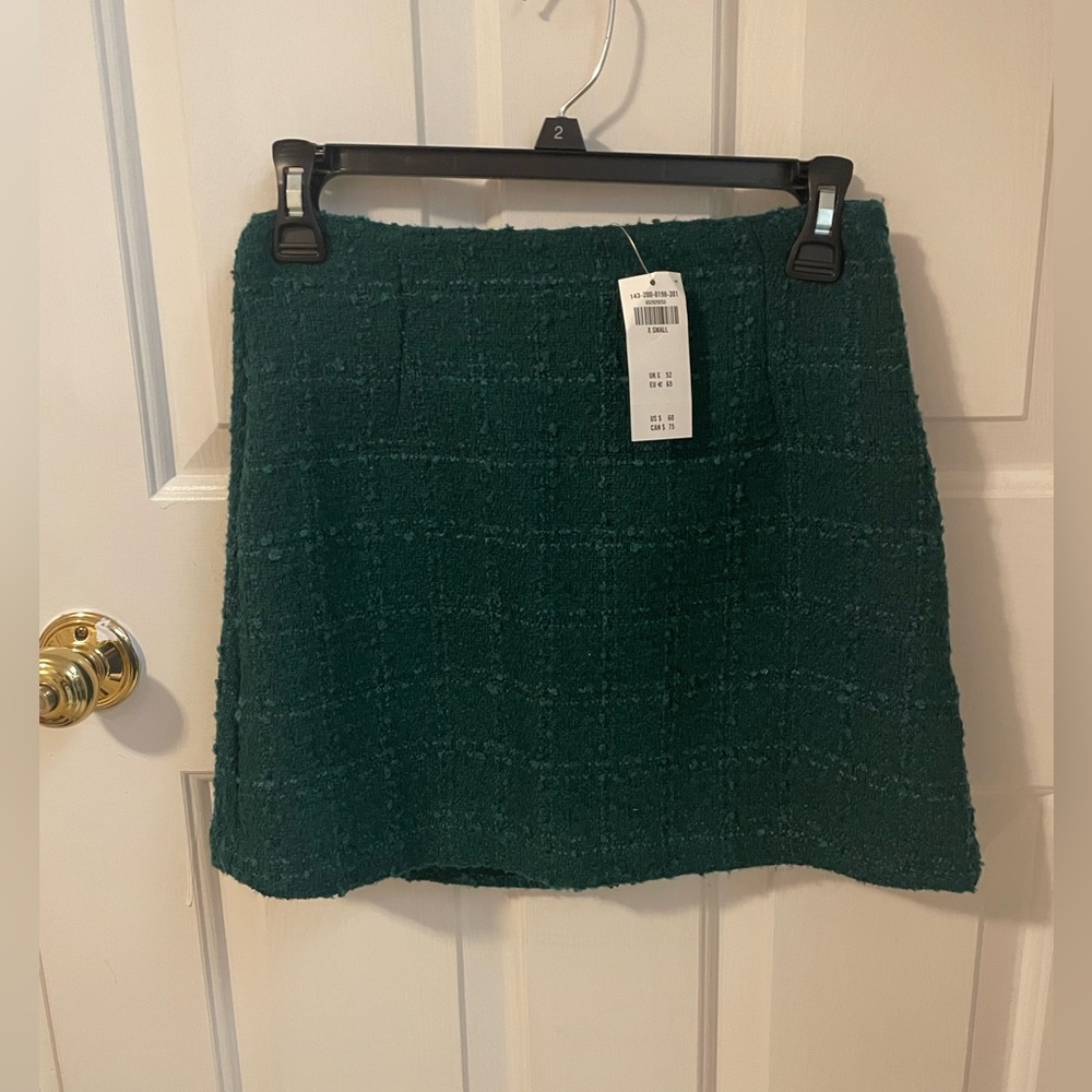 Abercrombie and Fitch NWT Tweed Green Skirt with Shorts